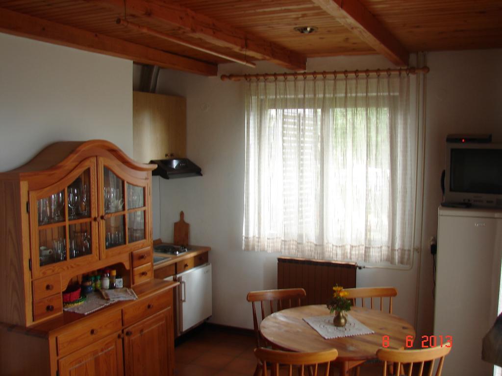 Apartments Ritosa Изола Стая снимка